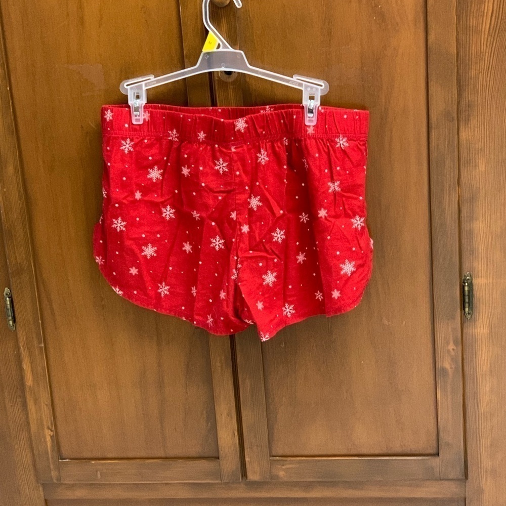 Wondershop cotton flannel red snowflake pajama shorts med holiday